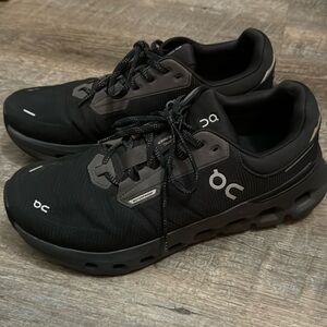 🖤Cloudrunner 2 Waterproof Women’s 9.5🖤